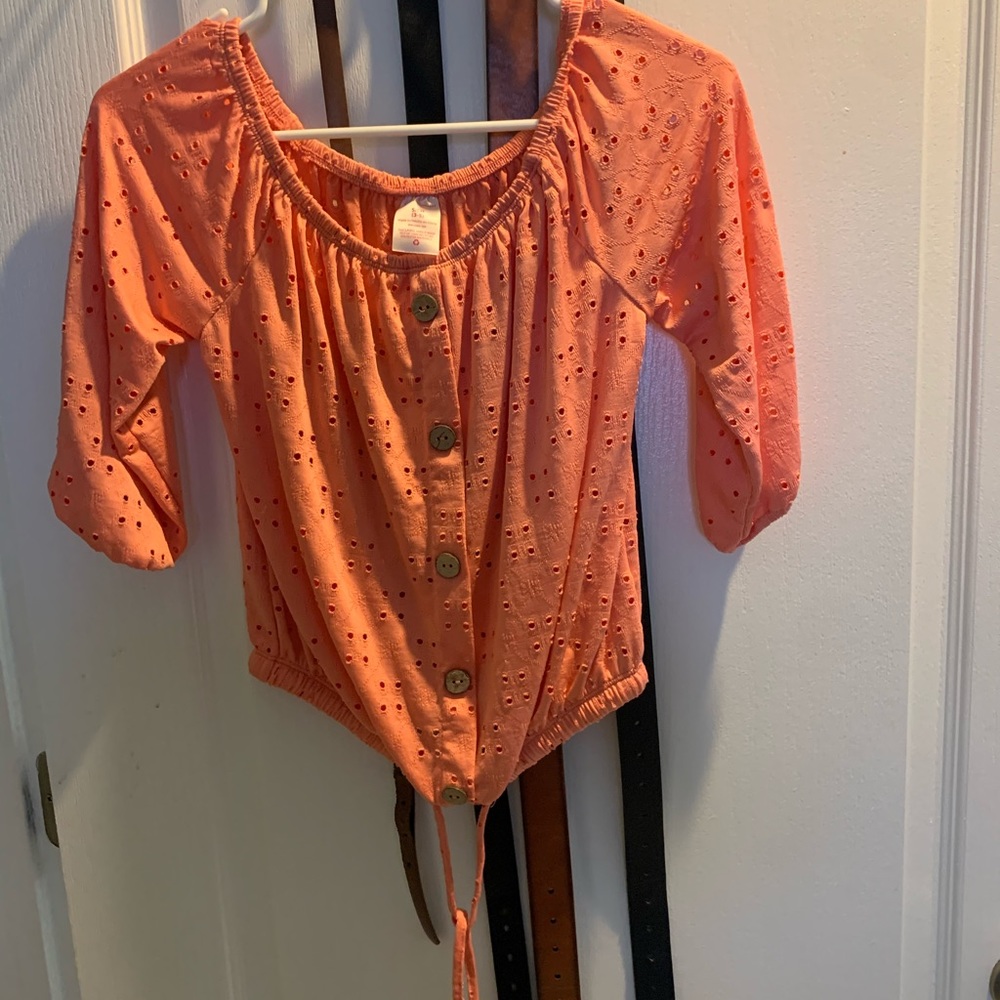 Off shoulder shirt